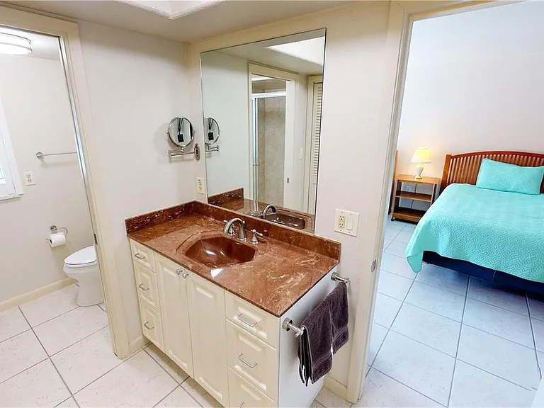 4C Colony Point Dr #4C — Photo 9