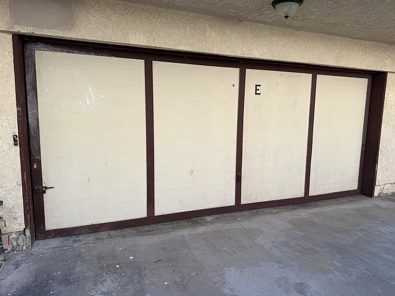 2 Car Detached Private Garage
