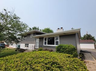5824 McKinley St, Merrillville, IN 46410
