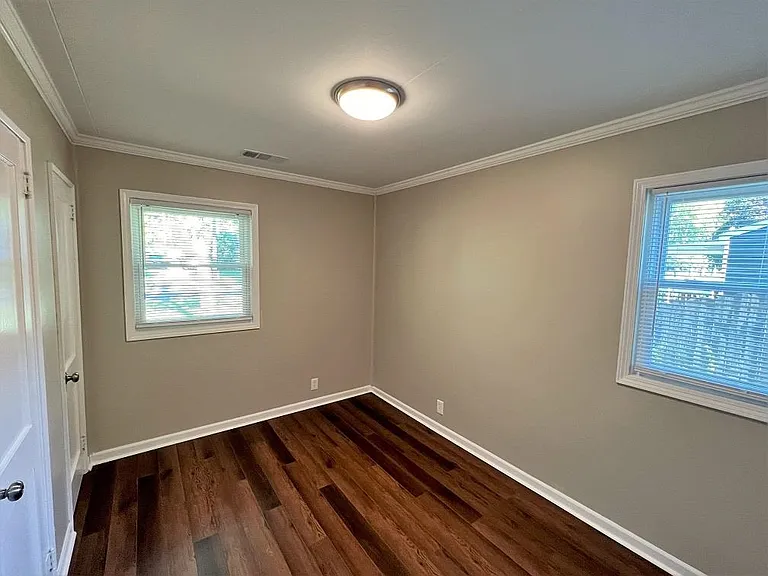 3608 Robinhood Ter — Photo 12