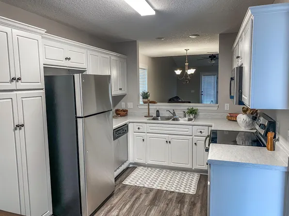 413 Andover Dr, Statesboro, GA 30458