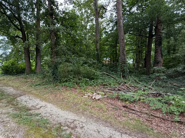 6821 Ridgeway Dr, Springfield, VA 22150