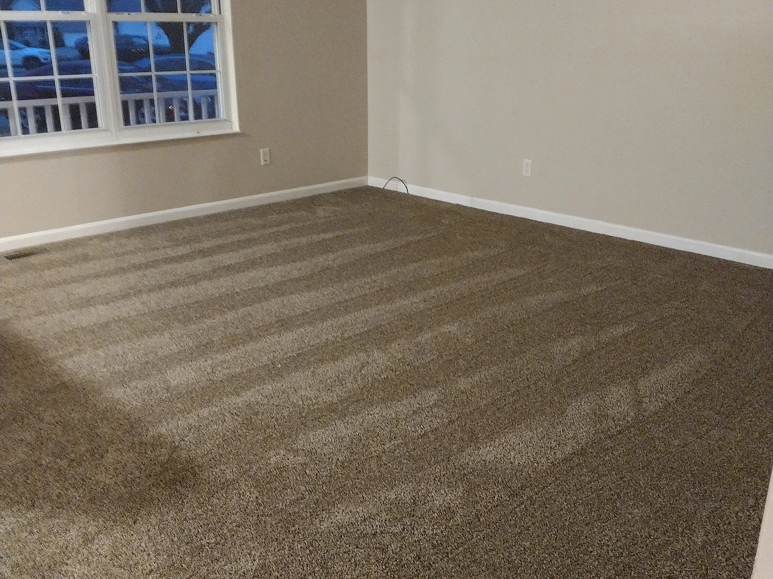 4 bed, 2.5 bath, 2200 sqft, $2,550 — Photo 2