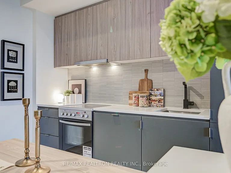 7 Smith Cres #518 — Photo 13
