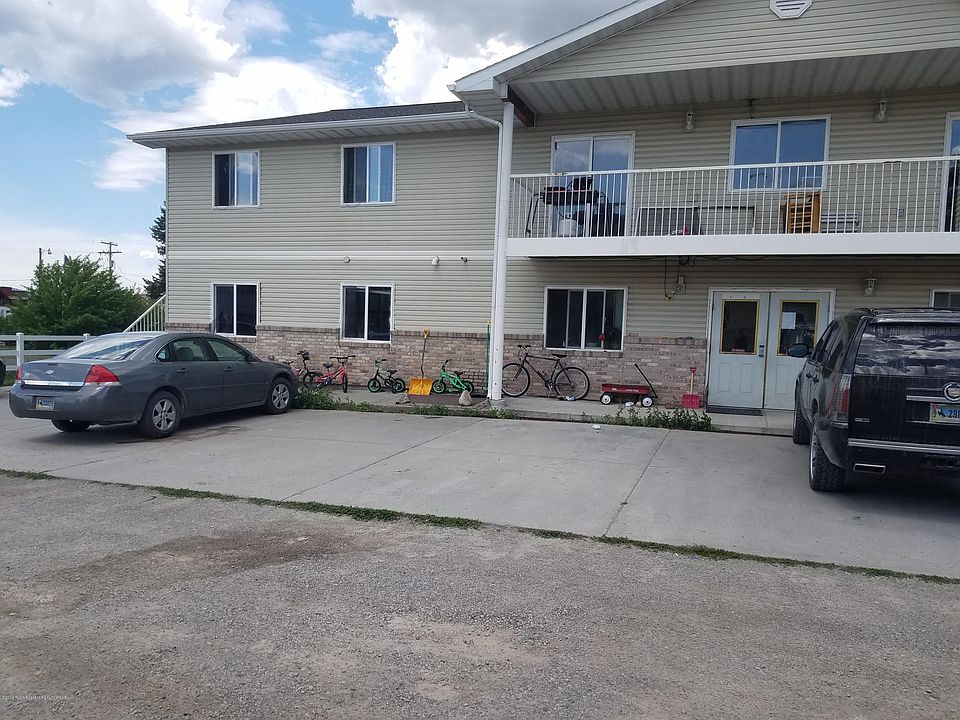 1st image of 121 Wright St #3