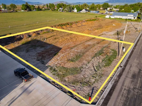 68 E 200 S, Lewiston, UT 84320