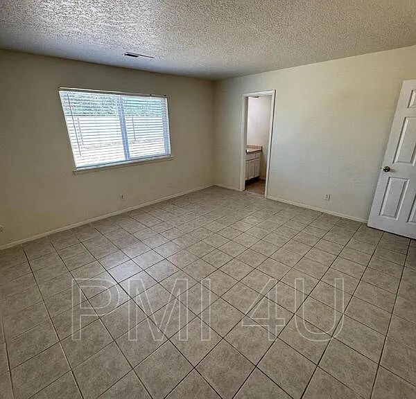 9605 Benavides Rd SW — Photo 19