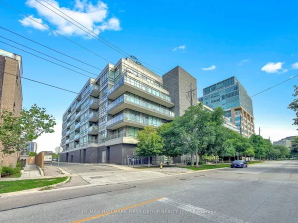 8 Fieldway Rd #505, Toronto, ON M8Z 0C3