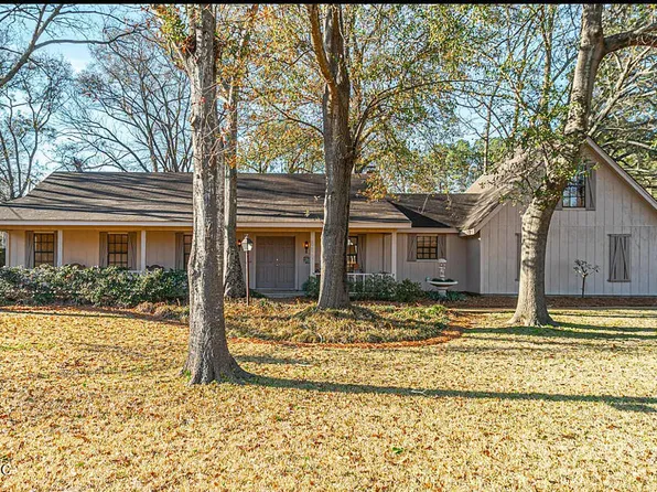 311 Longmeadow Dr, Ridgeland, MS 39157