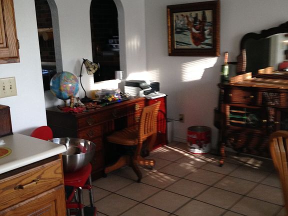 Part of dining area off kitc
