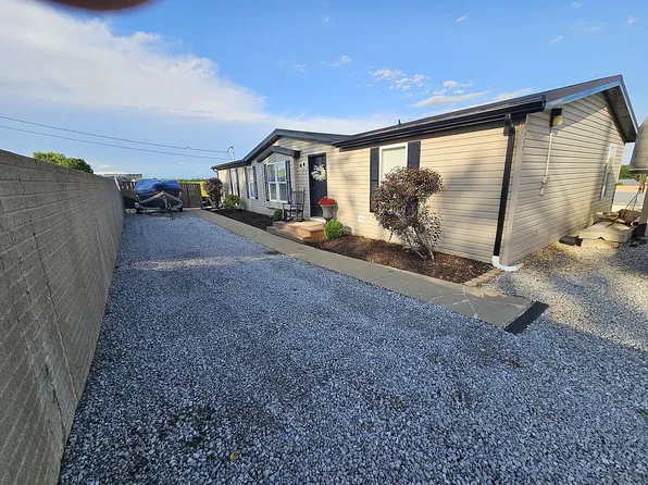 4409 State Route 39, Millersburg, OH 44654