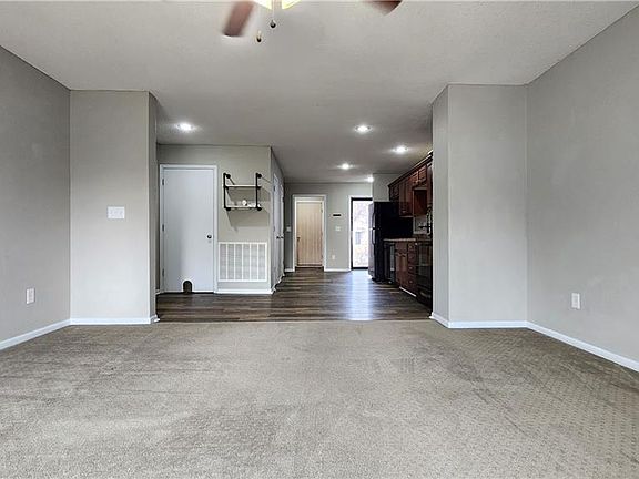 4th image of 12277 Fox Creek Dr