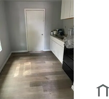 7824 Corina Dr — Photo 2