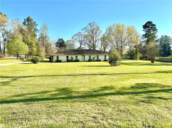 8503 Fairway Dr, Pineville, LA 71360