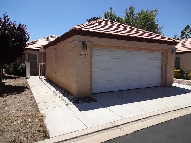 1st image of 19043 Pamela Ln