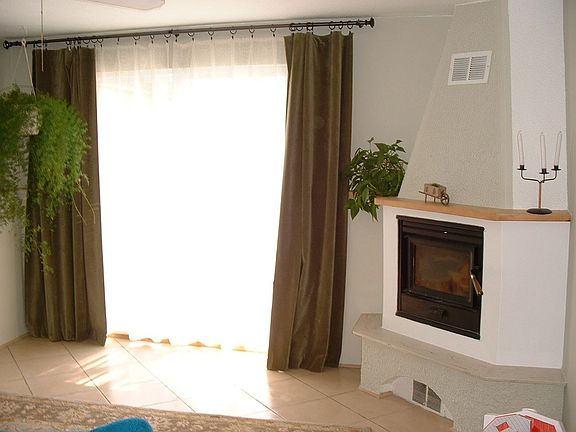 FIREPLACE AND WALKOUT