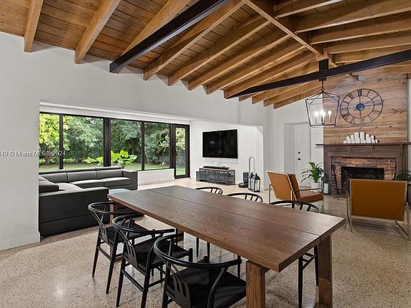 5th image of 12025 NE 5th Ave