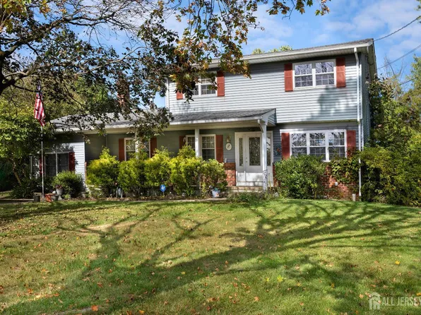 23 Sabrina Dr, Ewing, NJ 08628