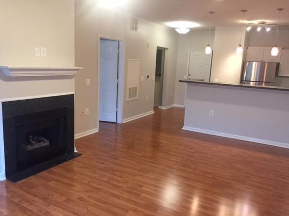 3851 Aristotle Ct APT 402