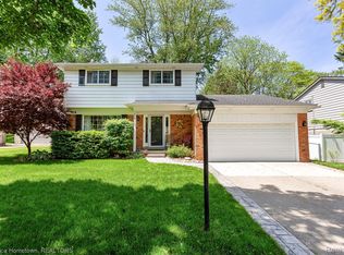1019 Jeffrey Dr, Northville, MI 48167