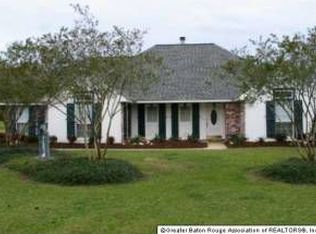11575 Beco Rd, Saint Amant, LA 70774