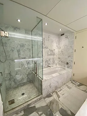 Rented by La Seven Inc. | media 25