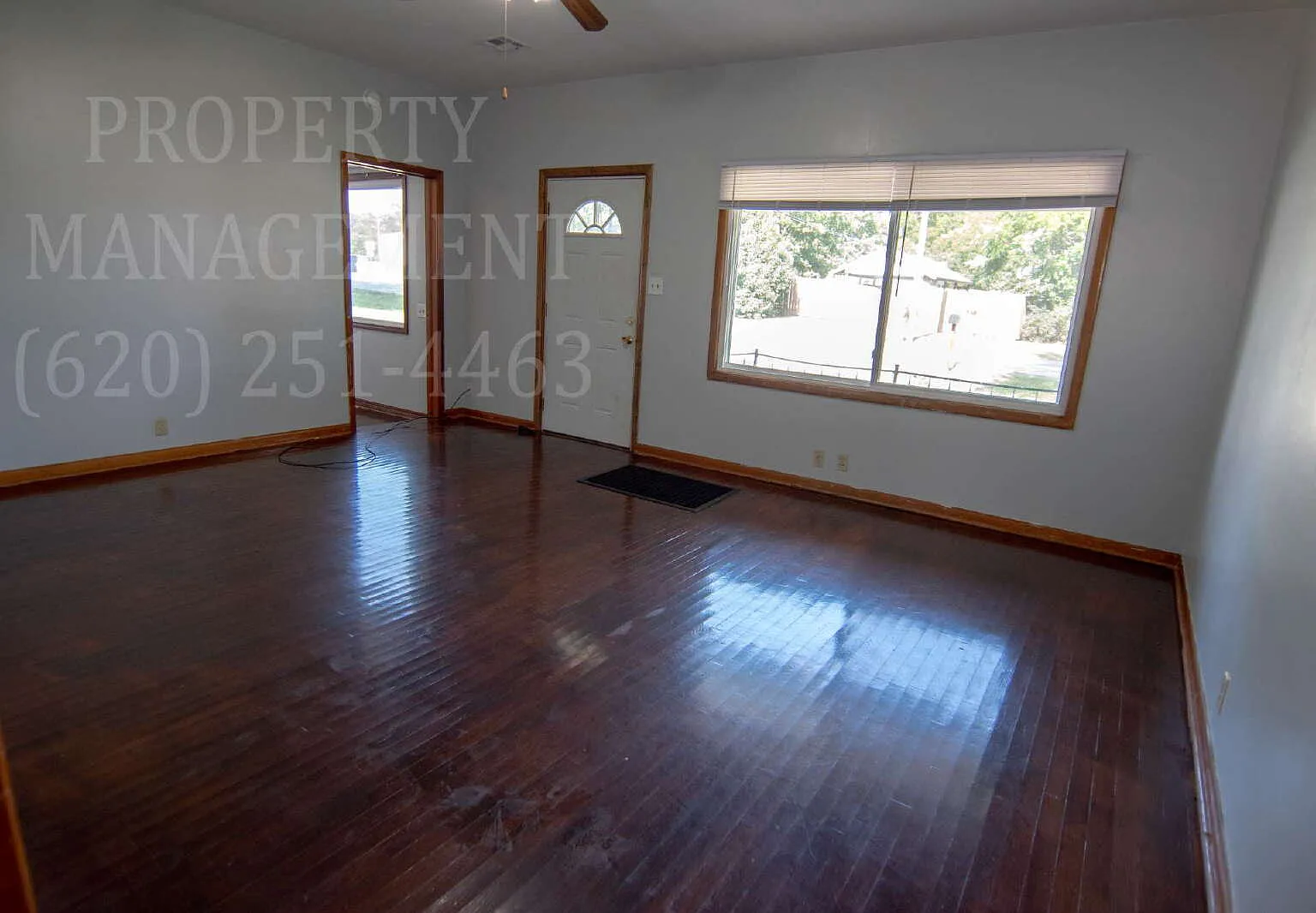 3 bed, 1.0 bath, 1170 sqft, $1,000 — Photo 4