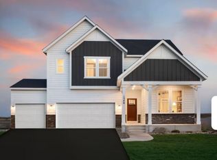 5599 Catkin Way, Victoria, MN 55386