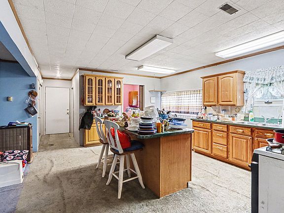 4th image of 9849 W V Ave