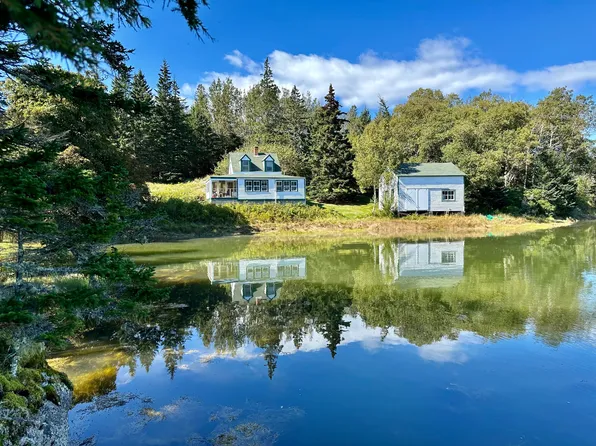 238 Tip Toe Mountain Road, Vinalhaven, ME 04863