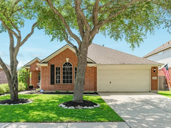 3529 Pine Valley Dr, Pearland, TX 77581