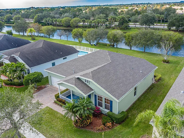 10671 SW Waterway Ln — Photo 4