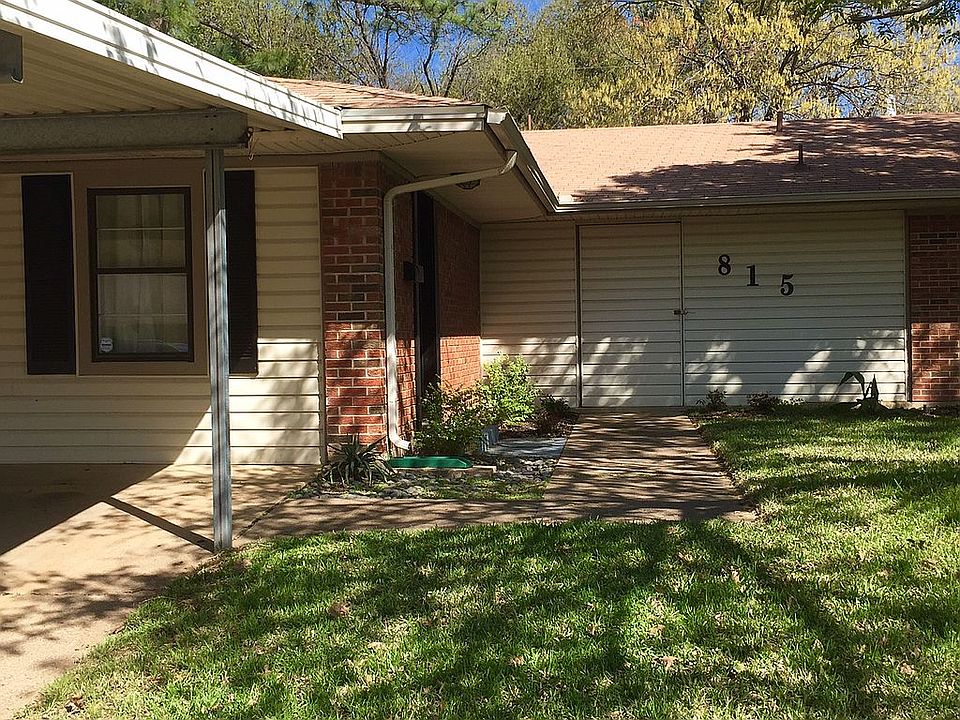 1st image of 815 Ravenwood Dr