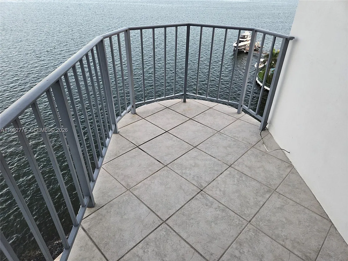 Building Photo - 11930 N Bayshore Dr #1006
