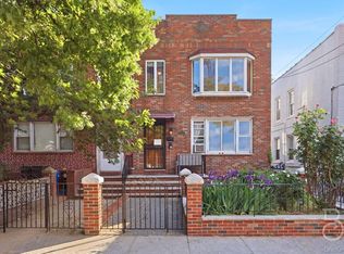 21-08 Ditmars Boulevard, Astoria, NY 11105