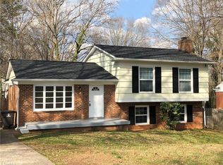 228 Montpelier Dr, Winston Salem, NC 27103