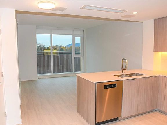 2nd image of 1471 Hunter St #602