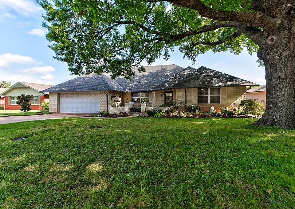 1st image of 2321 Ashwood Ln