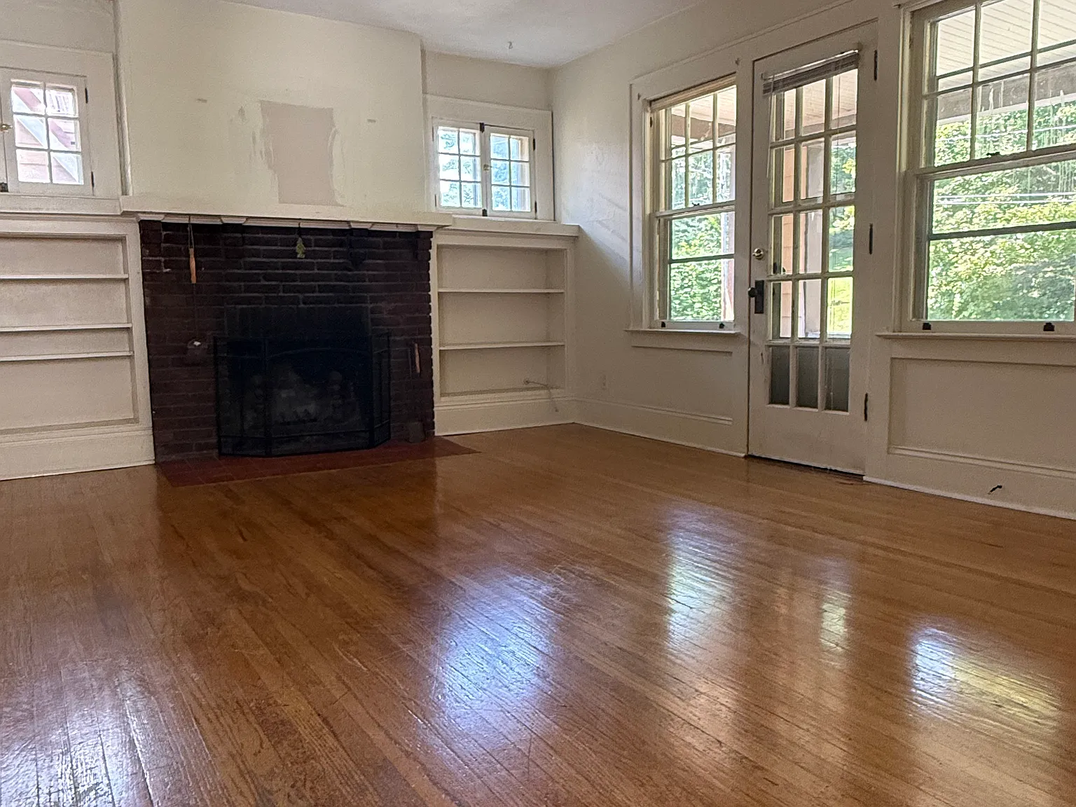 3 bed, 1640 sqft, $1,600 — Photo 1