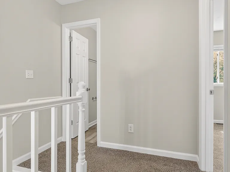 601 E Grundy St #B — Photo 21