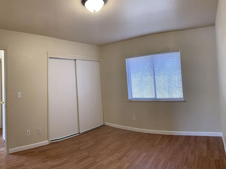20290 Jamestown Rd #2 — Photo 3