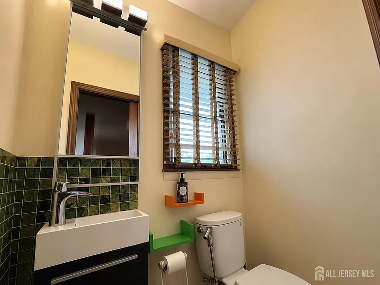41 Harrison St — Photo 12