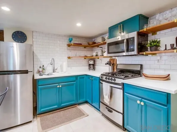 5438 Gilbert Dr #C, San Diego, CA 92115