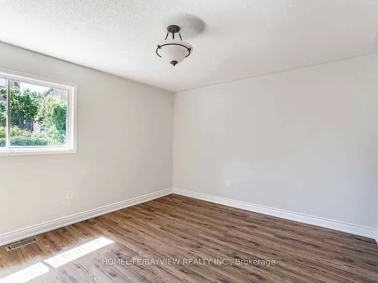 129 McClellan Way — Photo 15