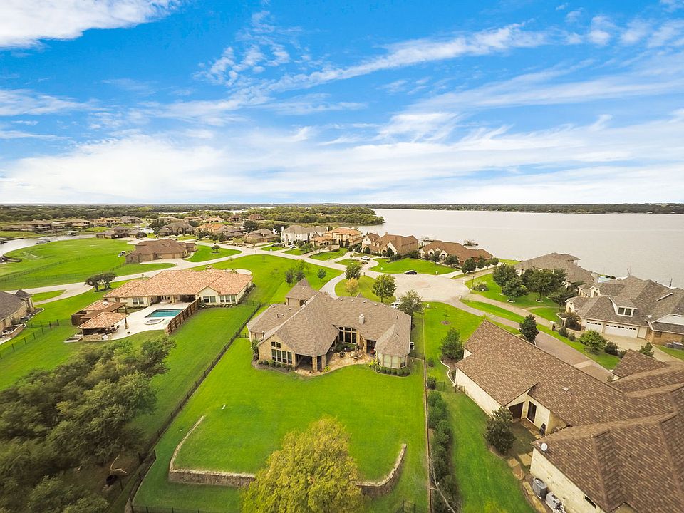 1st image of 12608 Lake Shore Ct N