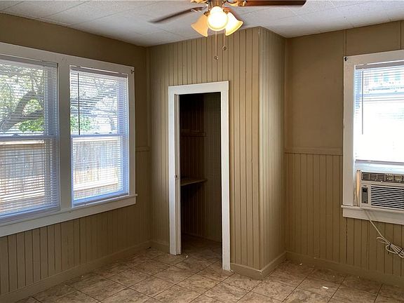 4th image of 337 W Wilson Ave #335