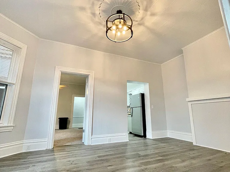 733 S Negley Ave #2 — Photo 3