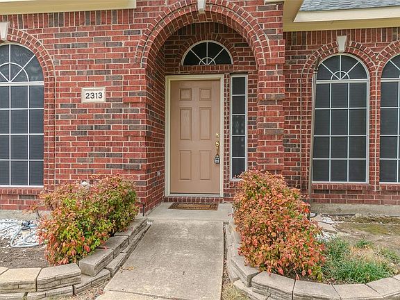 5th image of 2313 Granbury Drive