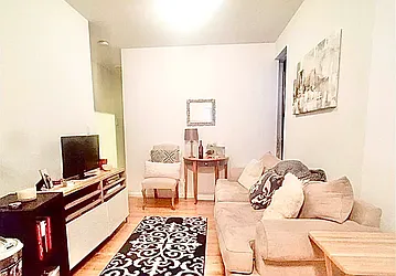 Rented by Century 21 Premier 