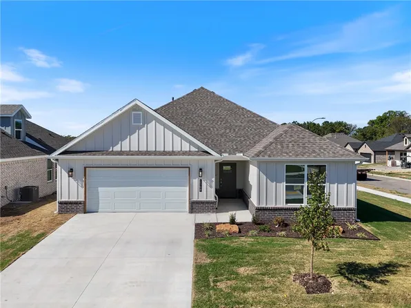 2308 Presley St, Siloam Springs, AR 72761